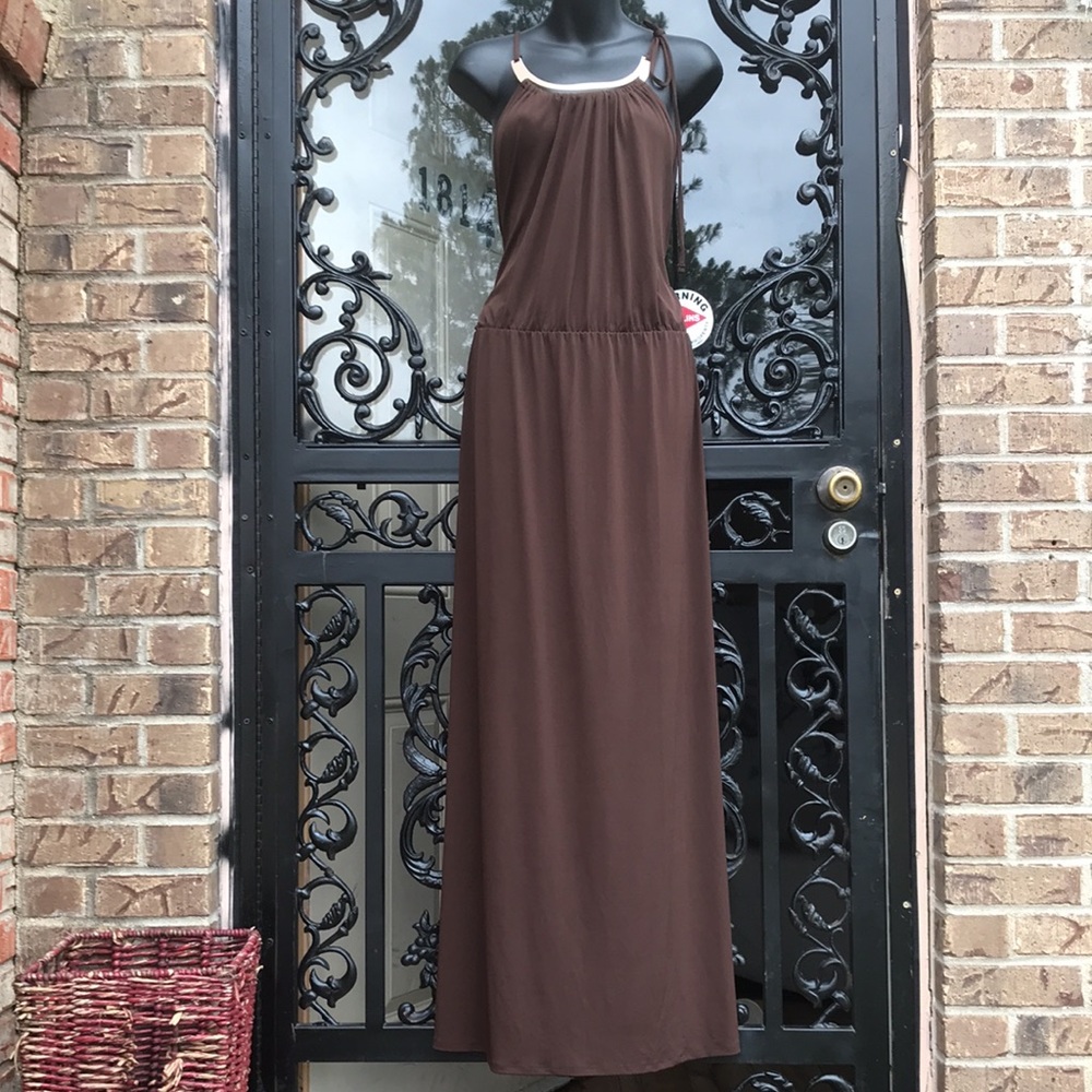 {$15 BUNDLED} New ROYALLUXE Brown Gold Sleeveless Maxi Dress